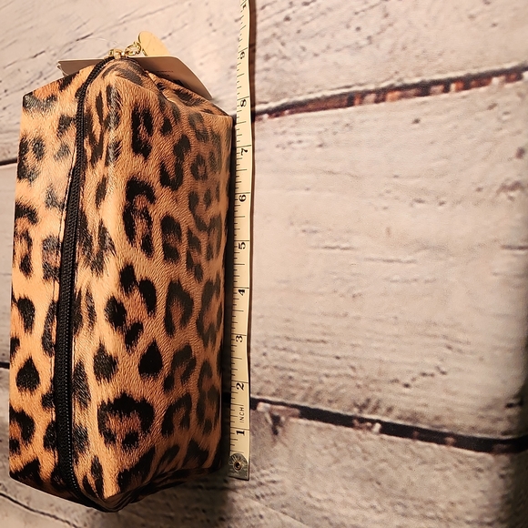 Makeup Bag - Picture 4 of 6